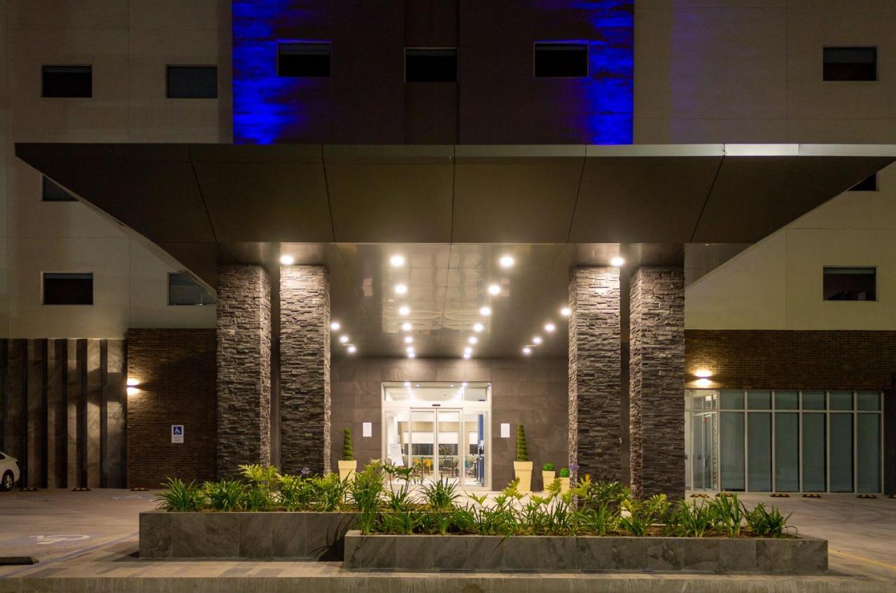 Holiday Inn Express & Suites - Tijuana Otay By Ihg Esterno foto