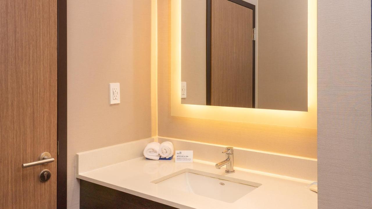 Holiday Inn Express & Suites - Tijuana Otay By Ihg Esterno foto